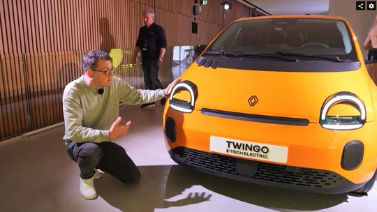 Prvý dotyk: Renault Twingo E-Tech sme videli naživo. Priamo v Paríži - Testy automobilov - Auto - Pravda