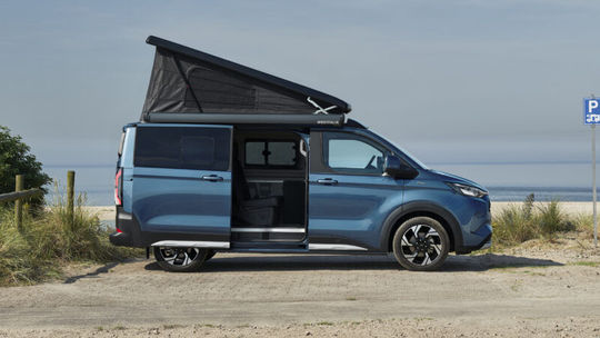 Test: Ford Transit Custom Nugget. V tomto aute môžete pokojne bývať - Testy automobilov - Auto - Pravda