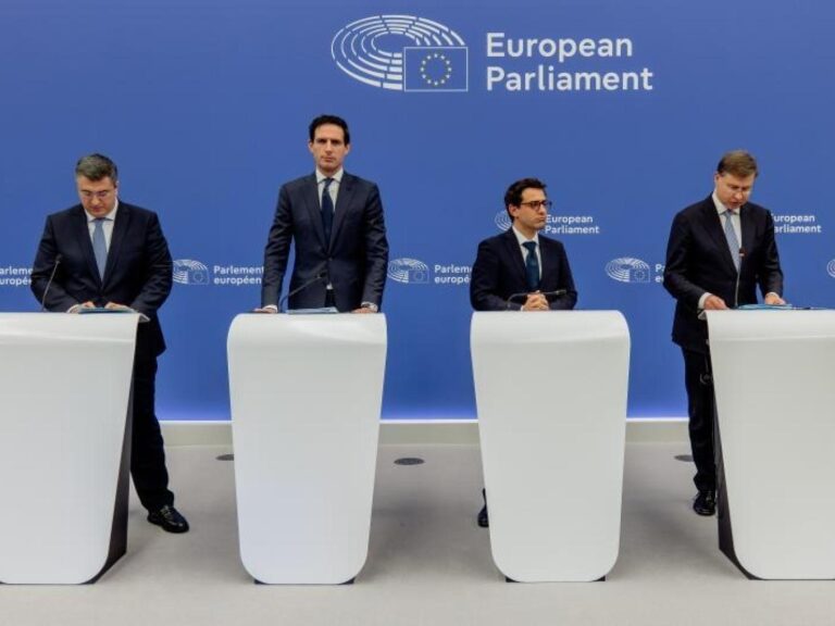 Európska únia cúvla pri zákaze spaľovacích áut. Totálny zákaz po roku 2035 už neplatí | Autobazar.EU