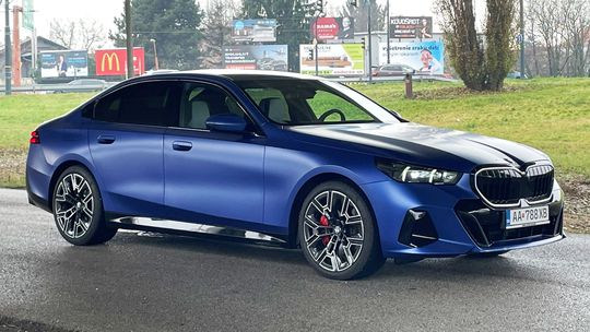 BMW 540d xDrive: Šesť zamatových valcov a spotreba pod sedem litrov - Testy automobilov - Auto - Pravda