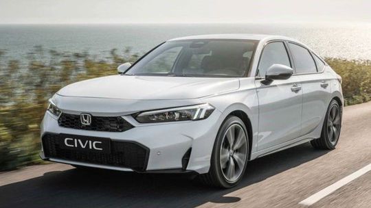 Videotest: Honda Civic - ako jazdí po facelifte? - Testy automobilov - Auto - Pravda