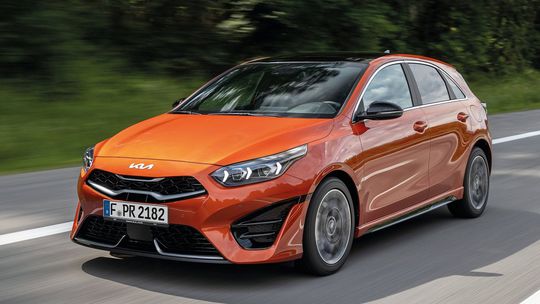 Toto je 15 najpredávanejších áut na Slovensku. Ceed odišiel z trhu so cťou - Magazín - Auto - pravda.sk