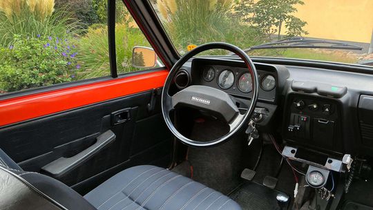 Škoda 742: Na predaj je „luxusná“ stodvadsiatka z roku 1981. Jej stav šokuje - Magazín - Auto - Pravda