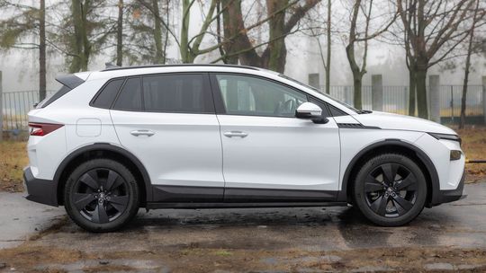 Test: Škoda Elroq 60  – zlatá stredná cesta chce v zime malé kompromisy - Testy automobilov - Auto - Pravda