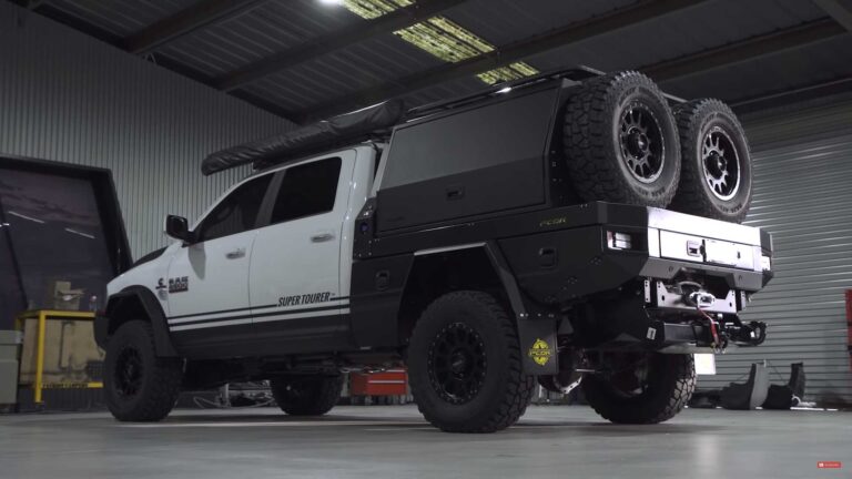 Dodge Ram RT25 Supertourer ako karavan do apokalypsy - AutoGrip