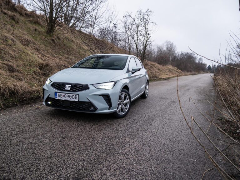 Test: Seat Ibiza dokazuje, že benzín je viac ako elektrický pohon | Autobazar.EU