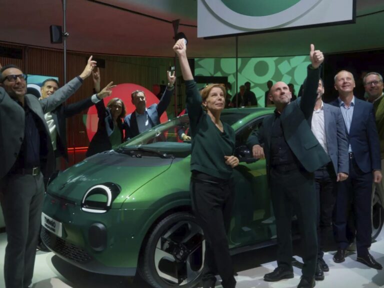 Renault vykázal stratu 11 miliárd eur. Stojí za ňou značka Nissan | Autobazar.EU