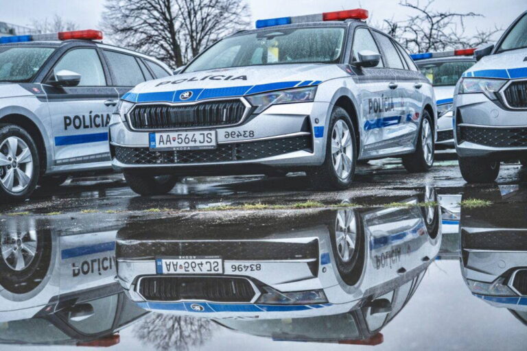 17 nových áut pre políciu. Čas konsolidácie neprekáža - AUTOVINY.sk