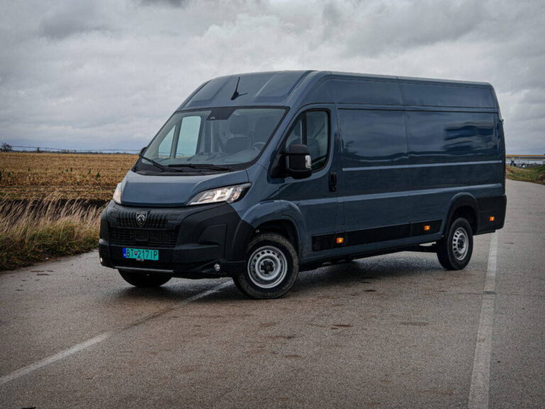 TEST Peugeot e-Boxer: Legenda s novou šťavou. Oplatí sa stávka na elektrinu? - AUTOVINY.sk