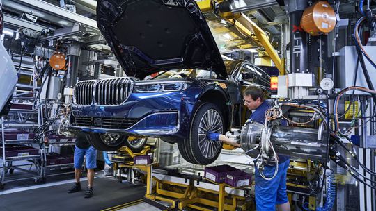 Od roku 2019 zaniklo v nemeckom autopriemysle viac ako 100 000 miest - Magazín - Auto - Pravda