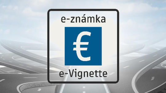 Za minulý rok sa predalo šesť miliónov diaľničných známok. Takmer o 9 % viac  - Doprava - Auto - Pravda