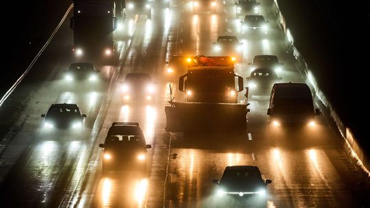 Kvíz: Viete jazdiť na diaľnici? Tak potom dáte týchto 20 otázok ako nič. Alebo? - Magazín - Auto - Pravda