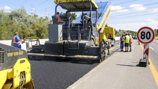 Modernizácia D2 pri Bratislave pokračuje. Vodičov čakajú nočné uzávery  - Doprava - Auto - Pravda