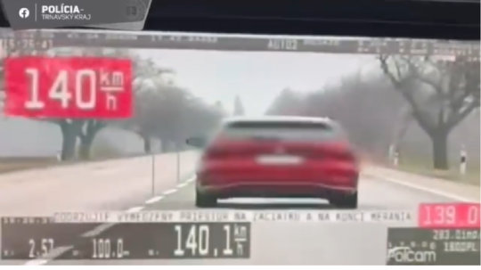 VIDEO: Vodiči z tohto úseku spravili cestu smrti. Policajti preto zakročili nekompromisne - Doprava - Auto - Pravda
