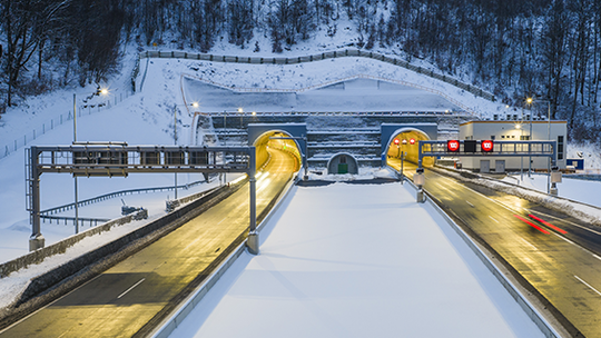 600-tisíc áut za mesiac: Tunel Višňové výrazne odľahčil Žilinu aj Strečno - Doprava - Auto - pravda.sk
