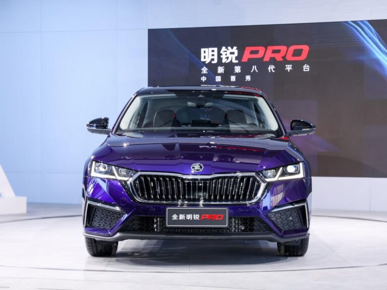 Automobilka Škoda potvrdila, že končí predaj a odchádza z najväčšieho automobilového trhu. Škoda Octavia PRO a ďalšie exotické modely pokračovať nebudú