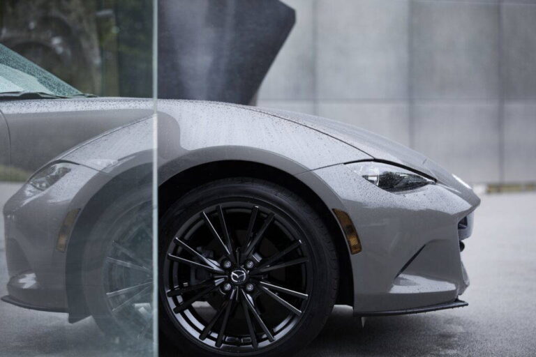 Nová Mazda MX-5 pod 1 000 kg? Japonci sľubujú auto, ktoré vás opäť naučí milovať šoférovanie - AUTOVINY.sk
