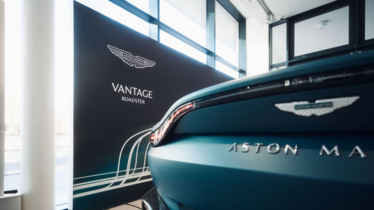 Aston Martin sa prepadol do výraznej straty a chystá veľké prepúšťanie - Magazín - Auto - pravda.sk
