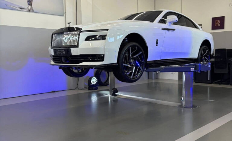 Výnimočná návšteva vo wellness pre Rolls-Royce v Prahe - AUTOVINY.sk