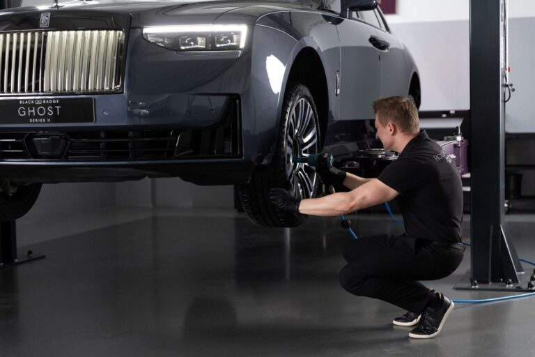 Takto sa starajú o najluxusnejšie autá sveta. Servis, aký v Európe nemá konkurenciu