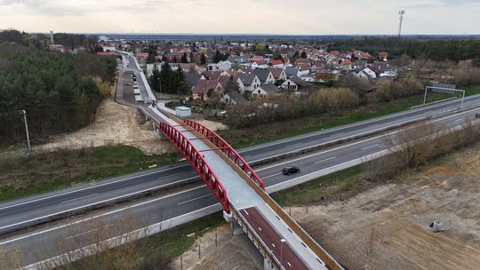 Nové premostenie diaľnice v Malackách posilní cyklodopravu. Lávka je už takmer hotová - Doprava - Auto - pravda.sk