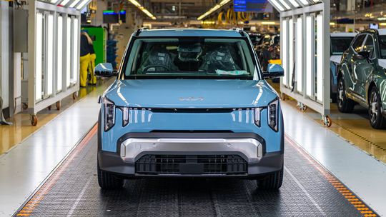 Kia EV2: Najlacnejšia elektrická Kia je už na žilinských linkách - Magazín - Auto - pravda.sk