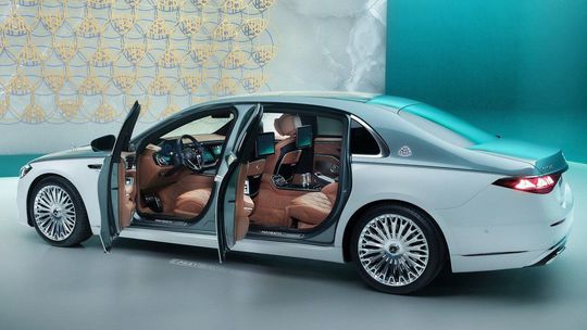 Mercedes-Benz S Maybach: Po prvý raz aj bez kože a bez 12-valca - Novinky - Auto - pravda.sk