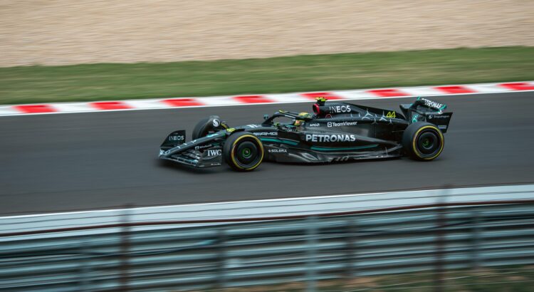 Nová éra F1 začala v Austrálii, priniesla aj neistotu