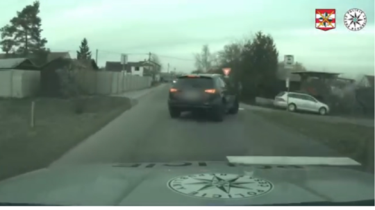 VIDEO: Takto vyvádzal šofér na svojom luxusnom Audi. Policajti hľadajú svedkov tohto hazardu - Doprava - Auto - Pravda