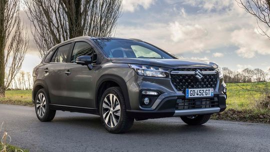 Dve Suzuki v Top 15: Toto sú najpredávanejšie autá na Slovensku v roku 2026 - Magazín - Auto - Pravda