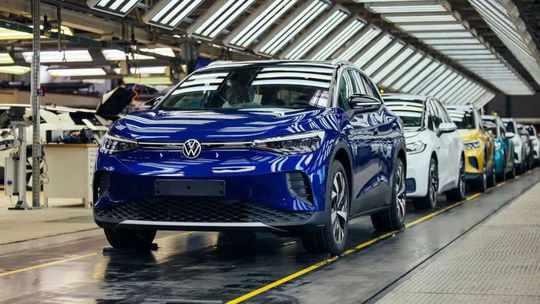 Volkswagen zvoláva takmer 100-tisíc elektromobilov. Problémom sú batérie - Magazín - Auto - pravda.sk