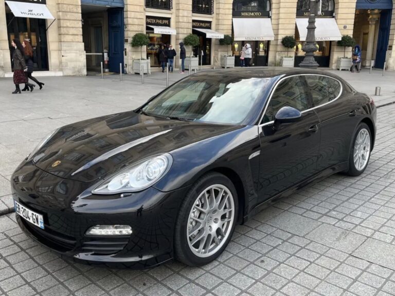 Slabý dopyt prinútil toto jazdené Porsche Panamera zlacniť na úroveň Octavie. Dôvod? Má manuálnu prevodovku | Autobazar.EU