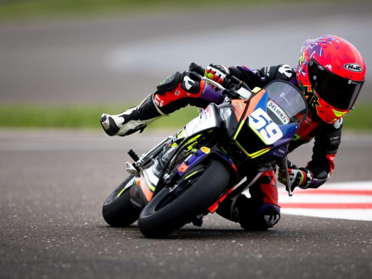 DK100 Racing Team vstúpil do sezóny 2026 s tromi jazdcami. Najmladší má len 9 rokov | Autobazar.EU