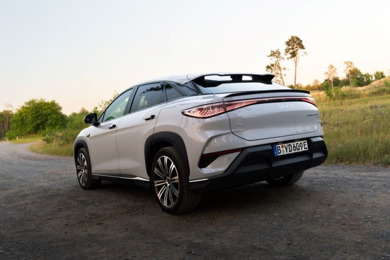 Japonský expert sa pozrel pod kožu elektromobilu od BYD. Jeho úprimné slová hovoria za všetko