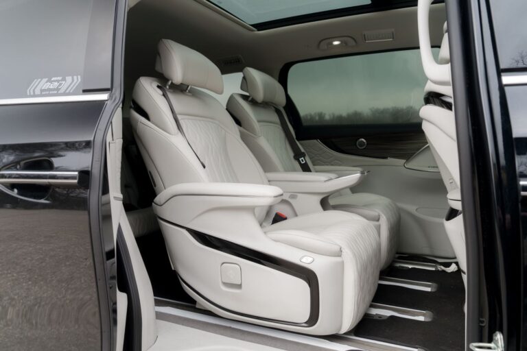 Zabudnite na Multivan, toto MPV ponúka viac luxusu za menej peňazí