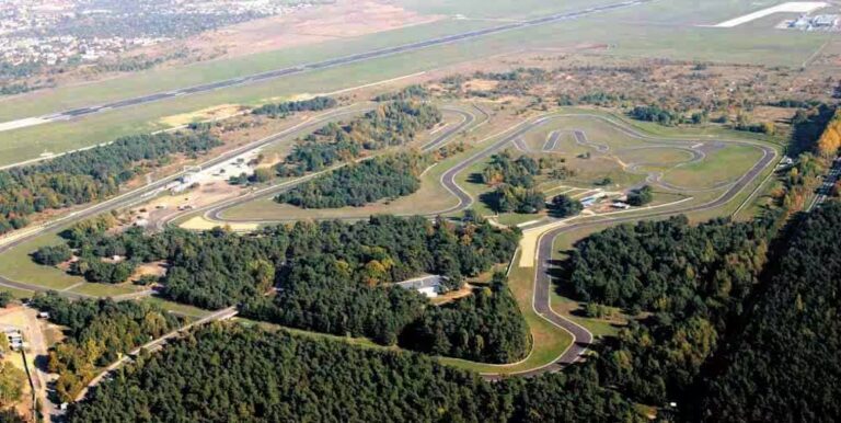 Fanúšikovia si vydýchli. Slávny okruh zatiaľ nezatvoria