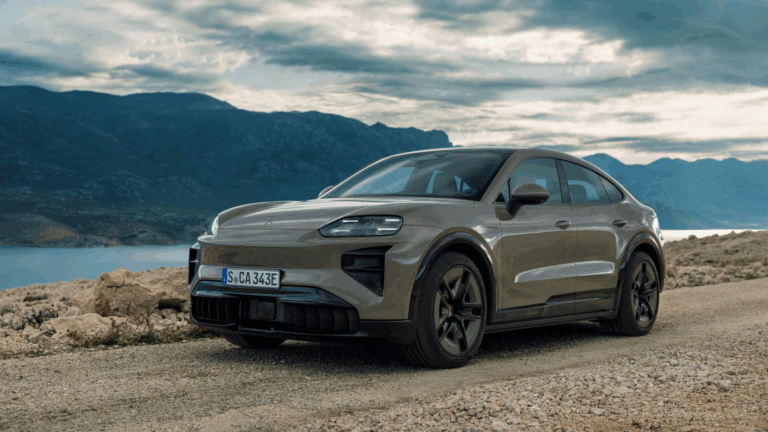 Porsche predstavuje Cayenne Coupe Electric: športovejší dizajn, lepšia aerodynamika a extrémny výkon