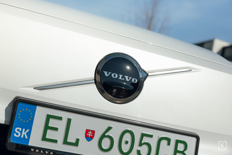 Čínske autá v showroome Volvo? Na svete je nová dohoda