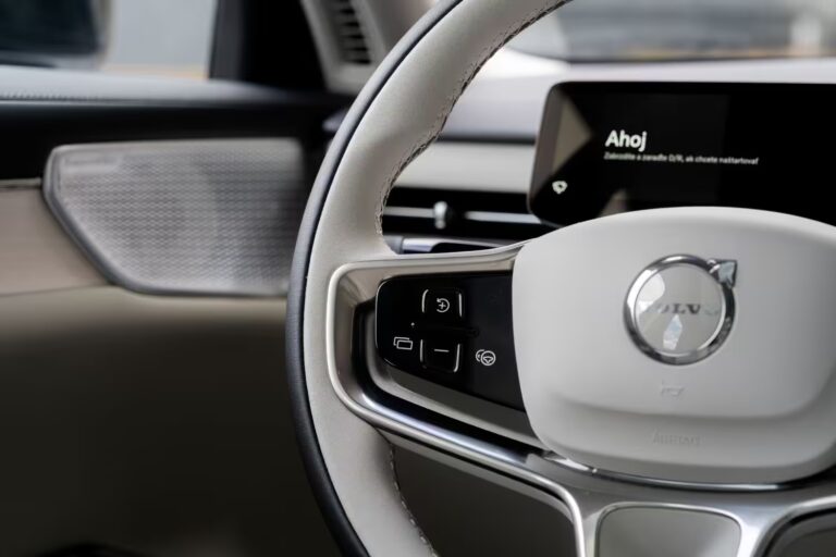 Ako keby ste sa odrezali od sveta: Toto auto je tak tiché, že pôsobí terapeuticky