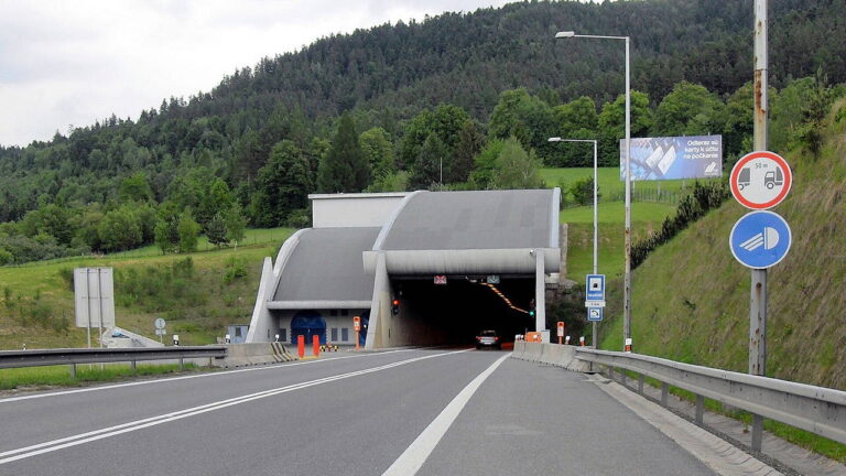 Od zajtra zatvoria tunel Branisko na 5 dní. Stratíte 15 minút na diaľnici D1
