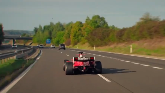 Pamätáte si na formulu, ktorú českí policajti nevedeli chytiť? Jej vodič už pozná trest - Magazín - Auto - Pravda