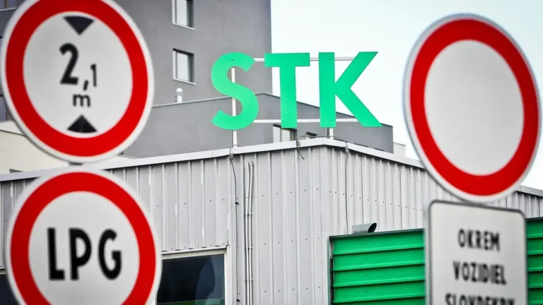 Platnosť STK predĺžená o 3 mesiace. Veľká stanica končí, Slováci závidia