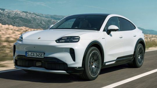 Porsche Cayenne Coupé: Lepšia aerodynamika, viac emócií aj dlhší dojazd - Novinky - Auto - Pravda