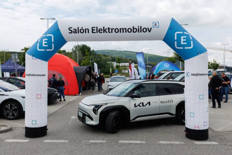 Salón Elektromobilov 2026 prichádza do Bratislavy: Bory Mall v máji ožije elektromobilitou