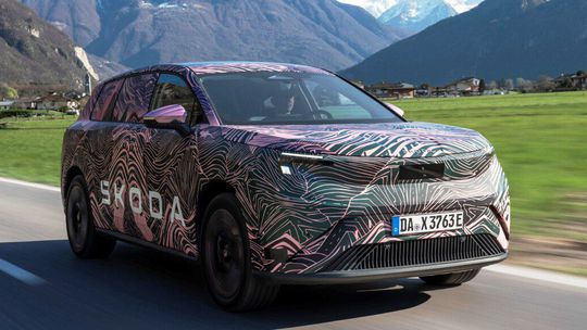Škoda Peaq: Vlajková loď pre siedmich prezrádza viac. V kufri má až 1 010 litrov - Novinky - Auto - Pravda