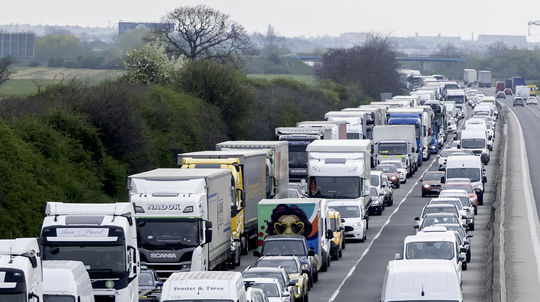 Veľká uzávera sa skončila, no nie nadlho: opačný smer na D1 čaká rovnaký scenár - Doprava - Auto - Pravda