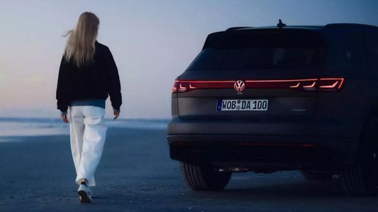 VW Touareg sa vráti. Nebude to však tak skoro. Na „spaľováky“ zabudnite - Magazín - Auto - Pravda