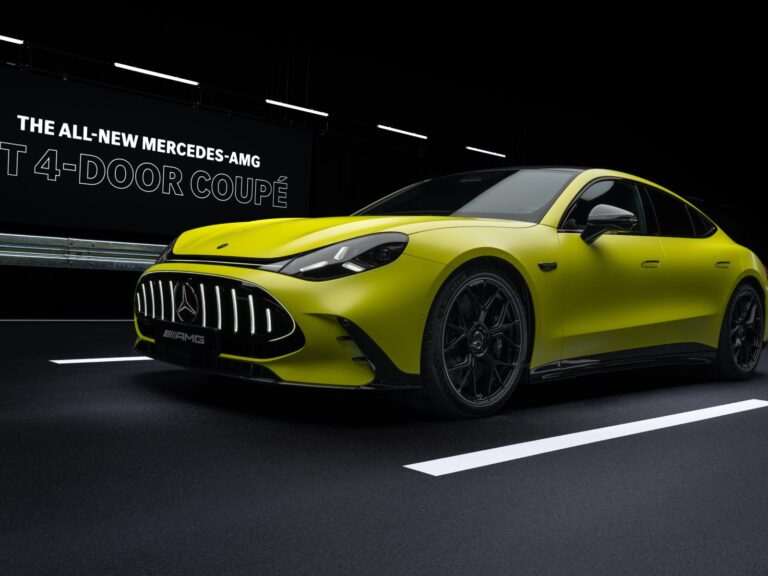 VIDEO: Nový Mercedes-AMG GT 4-Door Coupé je tu! Elektrická šelma má až 1 169 koní, tri motory a nabíjanie za 11 minút | Autobazar.EU