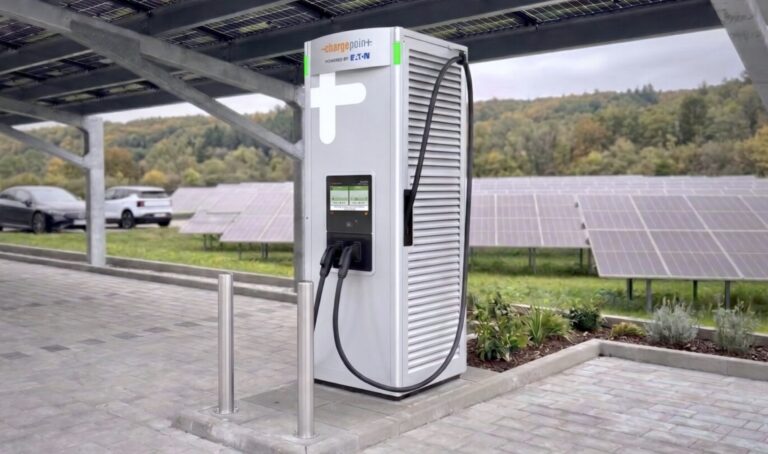 Revolúcia v rýchlonabíjaní: Americké nabíjacie stanice s výkonom 600 kW mieria do Európy