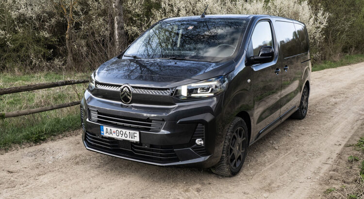 Test Citroën Spacetourer: Osem miest, nafta a rozum namiesto módnych trendov